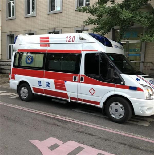 新青选择我们的救护车出租,开启安心转院之旅