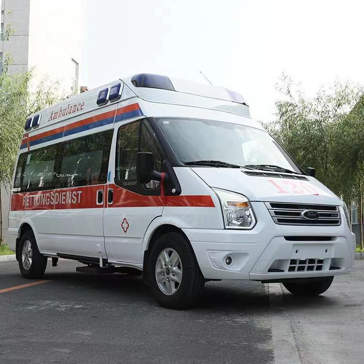 新青行动不便者长途救护车租赁：安全转运的核心注意事项​